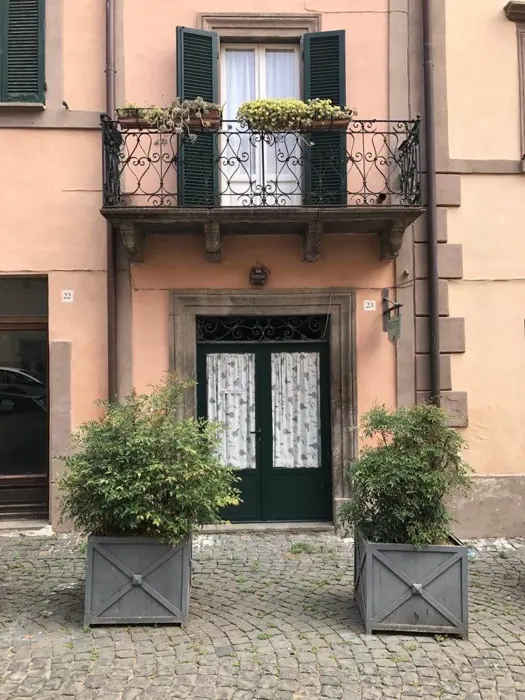Appartamento indipendente a Tuscania, Centro storico · Via degli Archi — fotografia 1