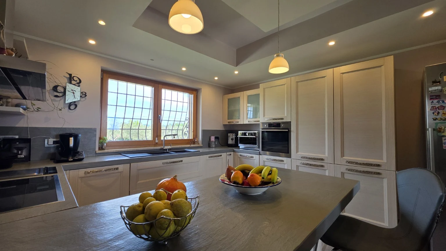 The kitchen with its central island